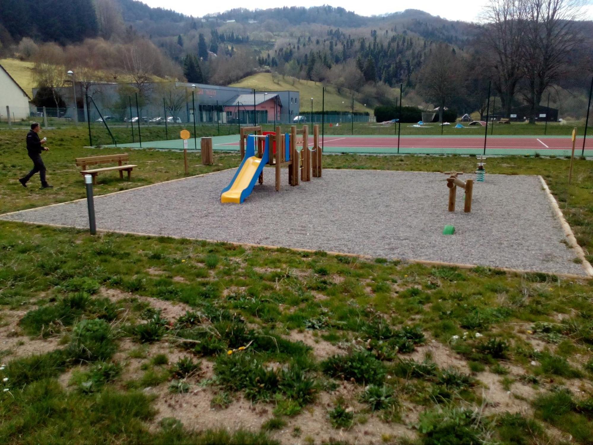 Camping La Borie Basse Condat  Extérieur photo