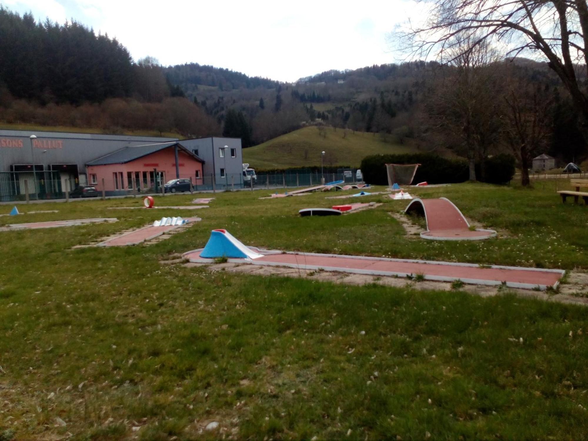 Camping La Borie Basse Condat  Extérieur photo